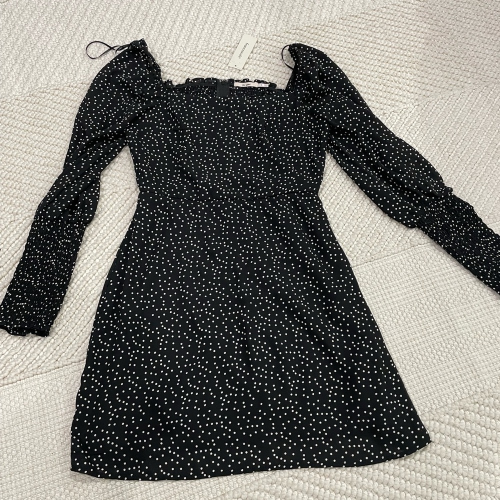 Francesca's Collections Black and White Long Sleeve Dress